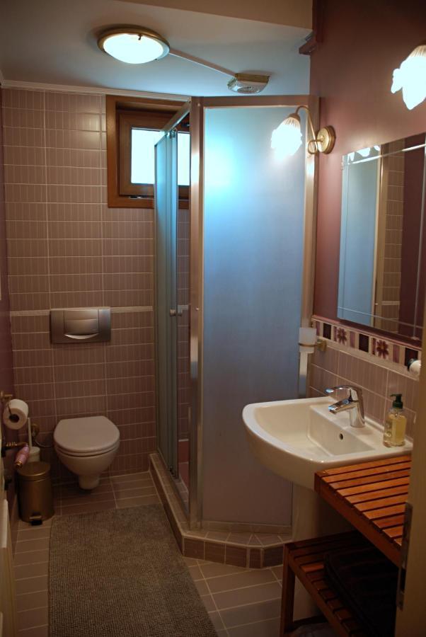 L'Isola Guesthouse (Adults Only) Heybeliada Bagian luar foto
