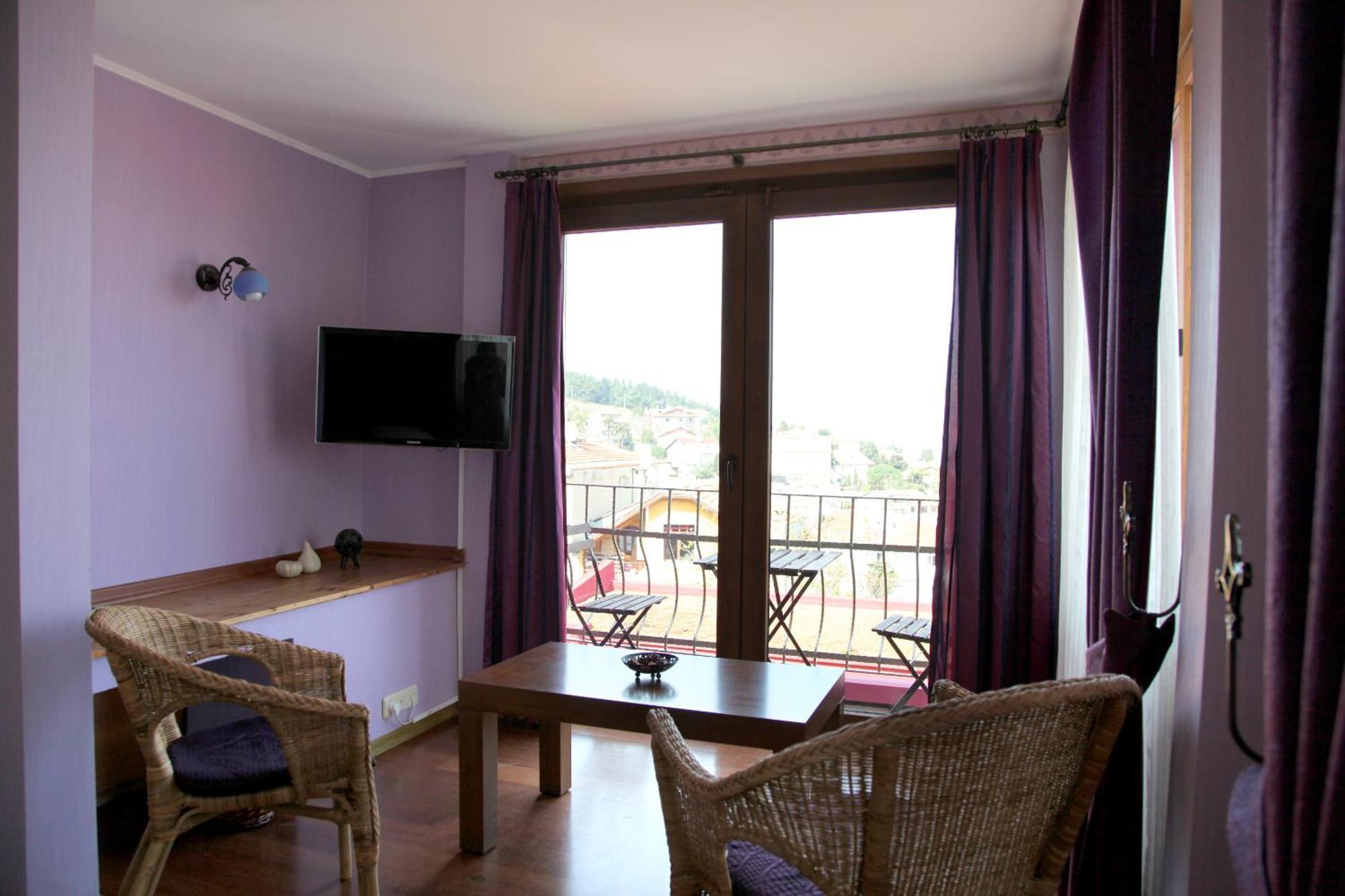 L'Isola Guesthouse (Adults Only) Heybeliada Bagian luar foto