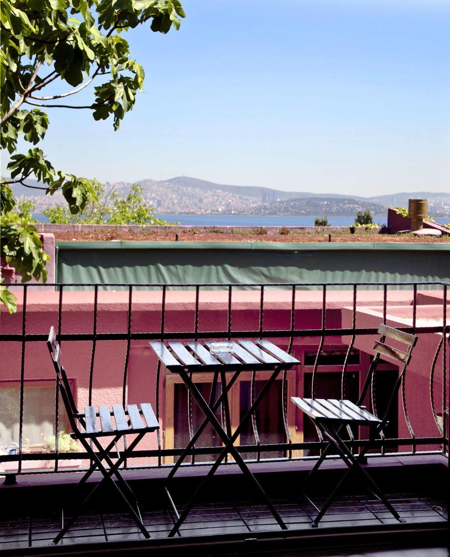 L'Isola Guesthouse (Adults Only) Heybeliada Bagian luar foto