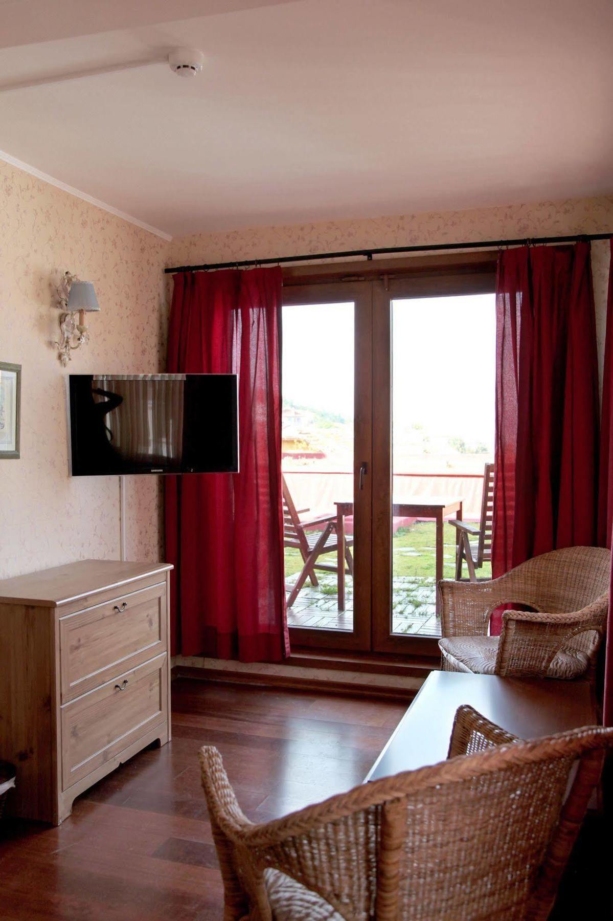 L'Isola Guesthouse (Adults Only) Heybeliada Bagian luar foto