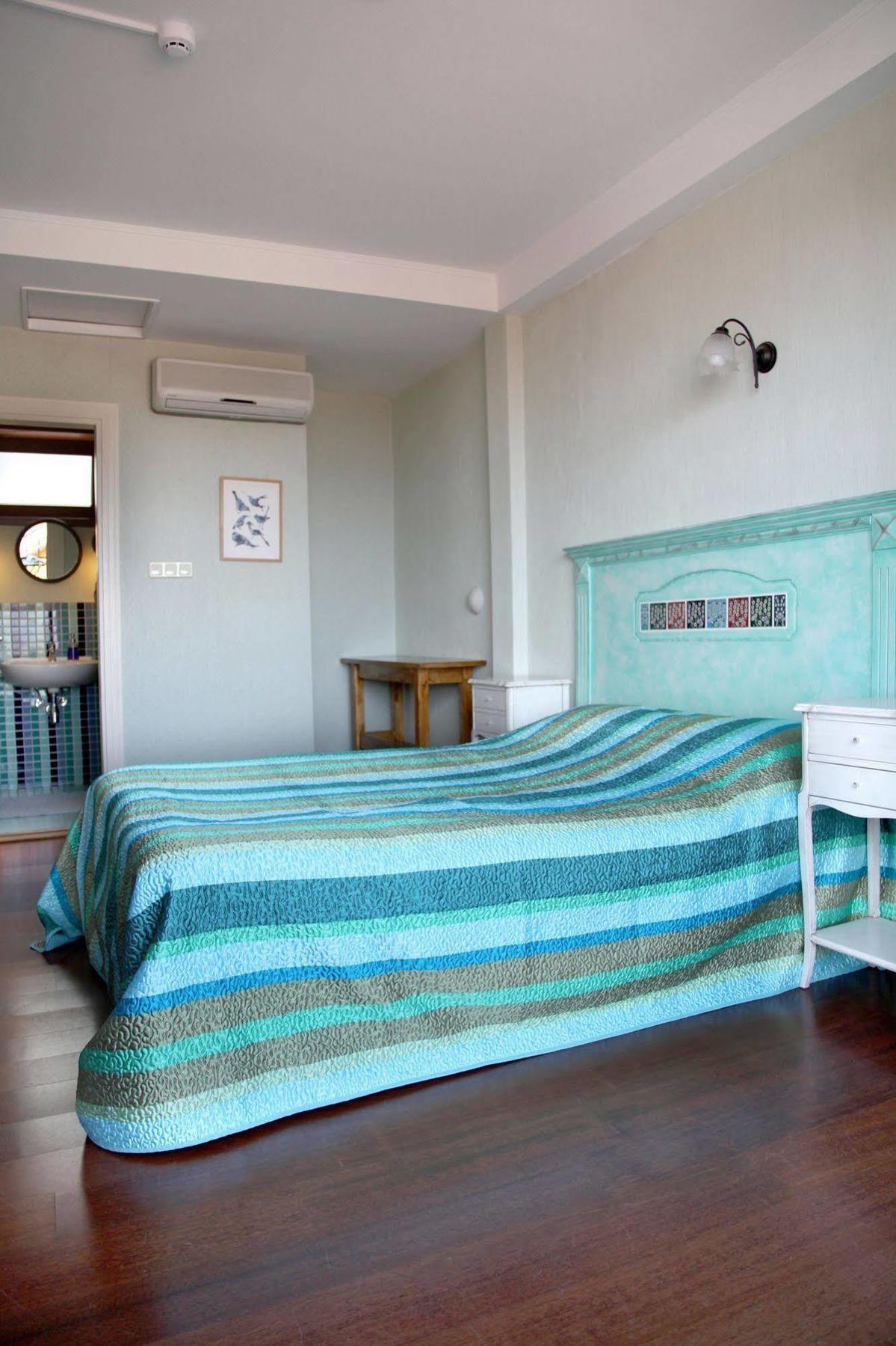 L'Isola Guesthouse (Adults Only) Heybeliada Bagian luar foto